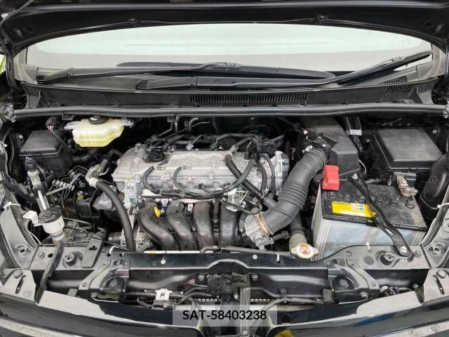 Toyota VOXY 2017-09 331538-19