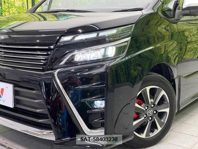Toyota VOXY 2017-09 331538-13