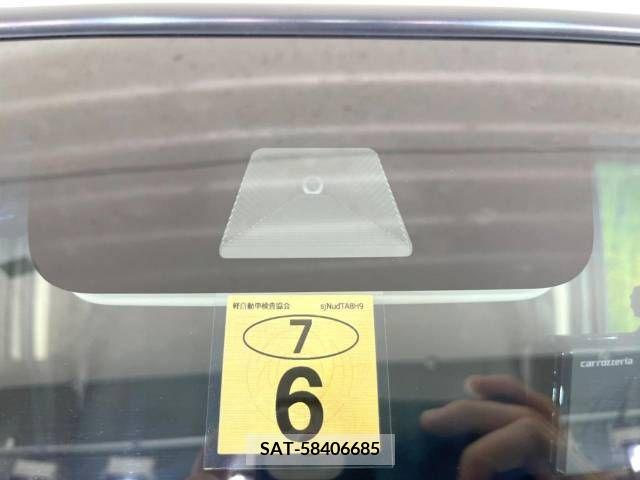 Honda N BOX 2022-06 337304-2