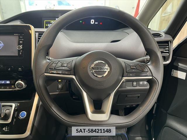 Nissan SERENA 2018-12 379047-10