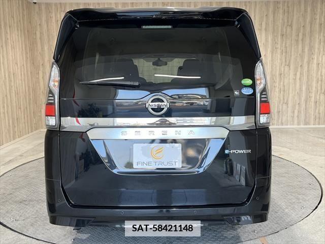 Nissan SERENA 2018-12 379047-15