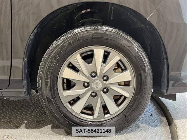 Nissan SERENA 2018-12 379047-25
