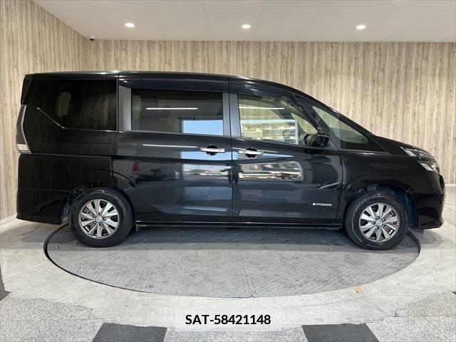 Nissan SERENA 2018-12 379047-14