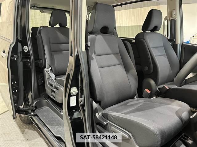 Nissan SERENA 2018-12 379047-6