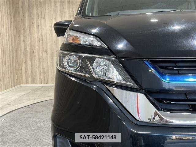 Nissan SERENA 2018-12 379047-19