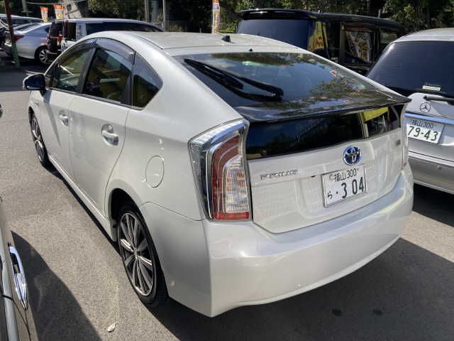 Toyota PRIUS 2012-03 183623-2