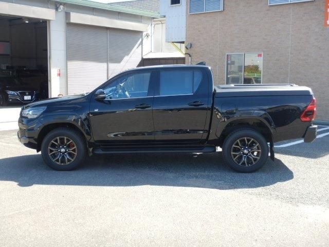 Toyota HILUX 2023-02 181873-4