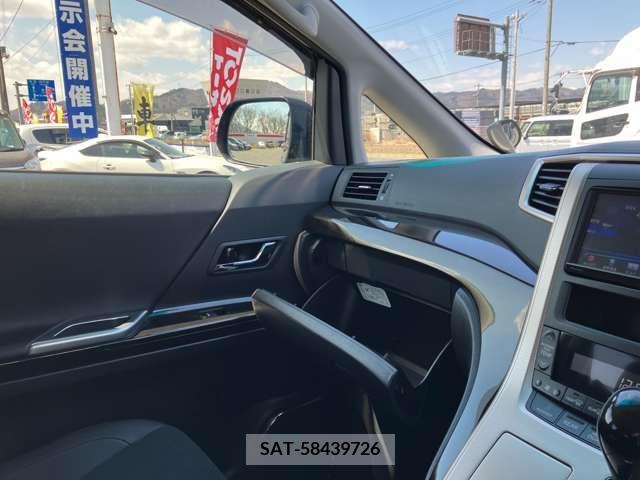 Toyota VELLFIRE 2014-06 287970-19