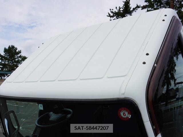 Mitsubishi CANTER 2016-04 302528-18