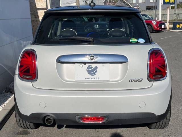 Bmw MINI 2018-01 182027-16