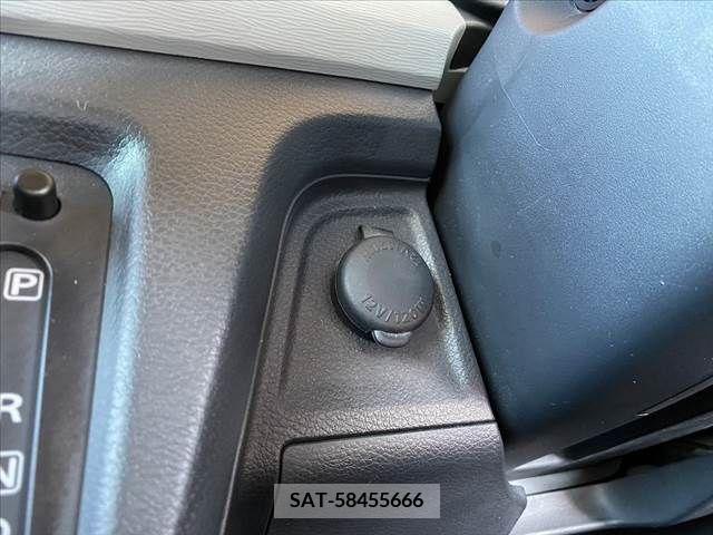 Suzuki WAGON R 2015-04 311743-23