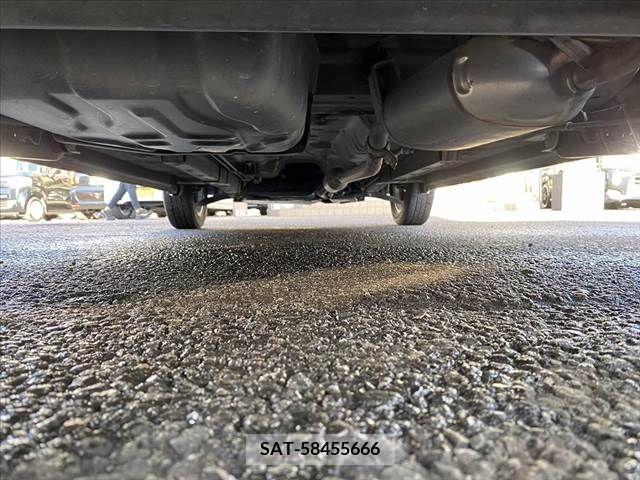 Suzuki WAGON R 2015-04 311743-18
