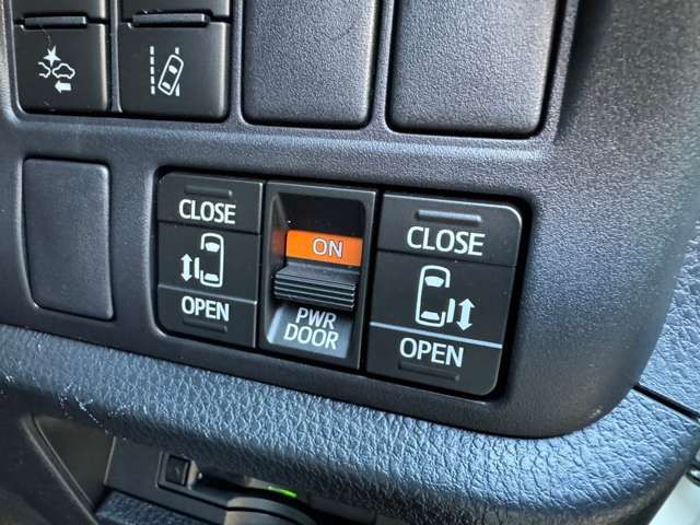 Toyota VOXY 2017-09 195189-15