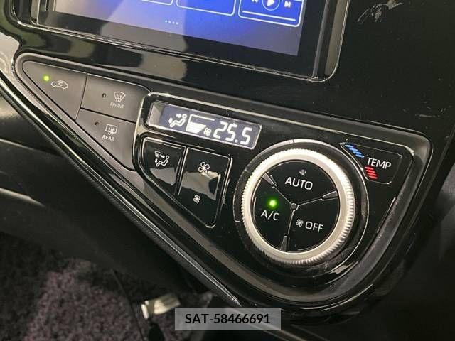 Toyota AQUA 2017-07 389310-7