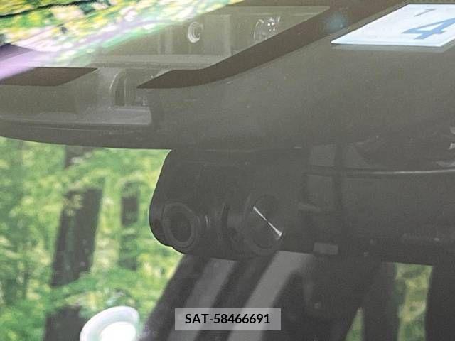 Toyota AQUA 2017-07 389310-6