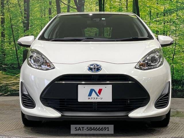 Toyota AQUA 2017-07 389310-14