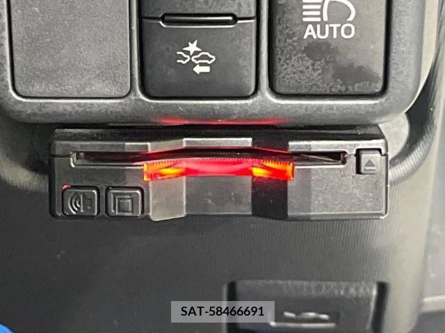 Toyota AQUA 2017-07 389310-5