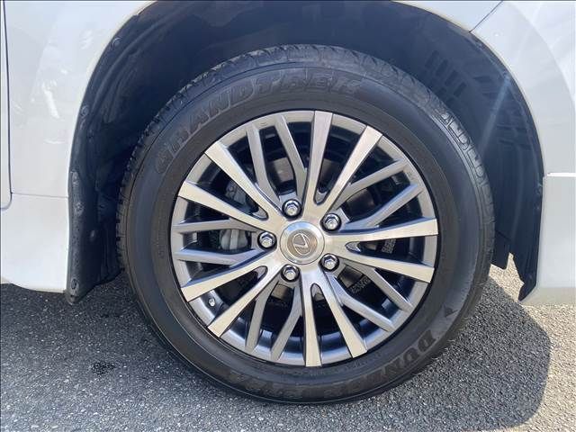 Lexus LX 2017-02 12095-19