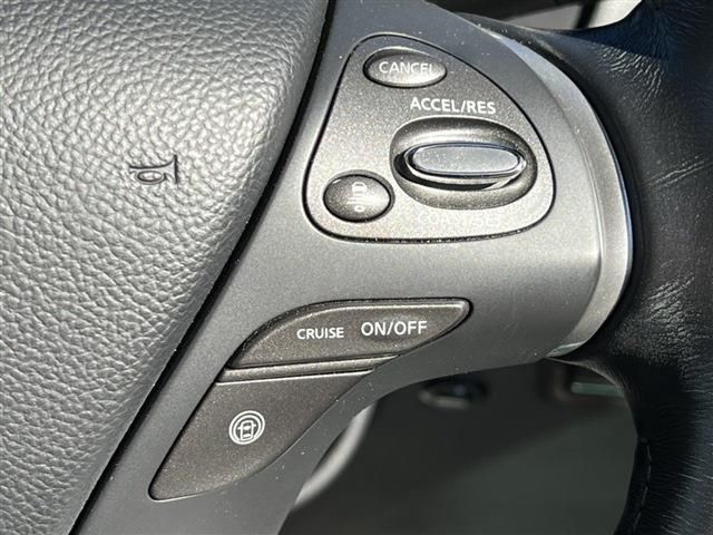 Nissan FUGA HYBRID 2011-12 195139-13