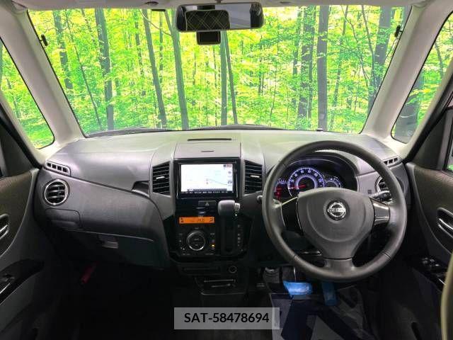 Nissan ROOX 2011-08 334257-1