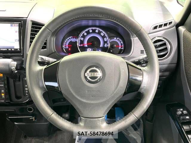 Nissan ROOX 2011-08 334257-12
