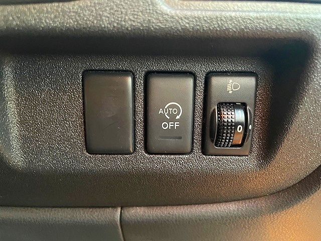 Nissan MARCH 2013-02 26532-9