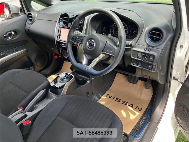 Nissan NOTE 2019-11 392956-6