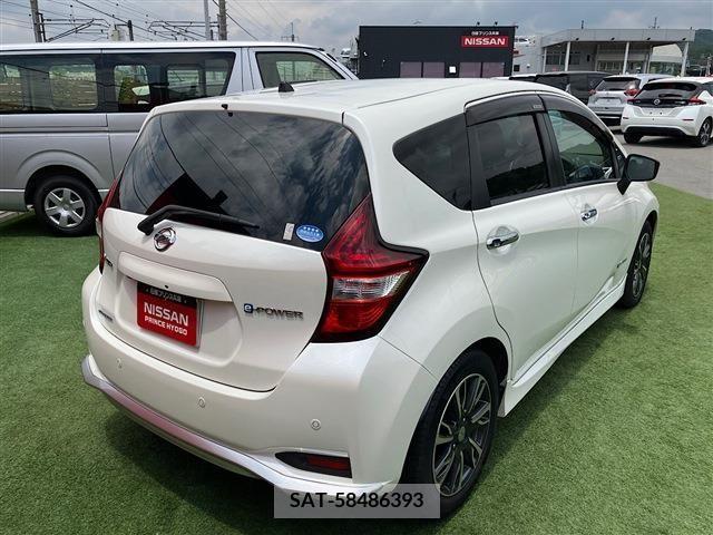 Nissan NOTE 2019-11 392956-1