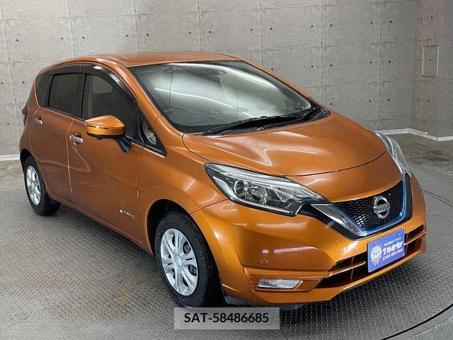 Nissan NOTE 2016-11 347404-4