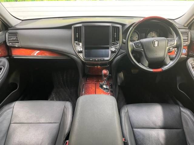 Toyota CROWN MAJESTA 2013-09 14895-1