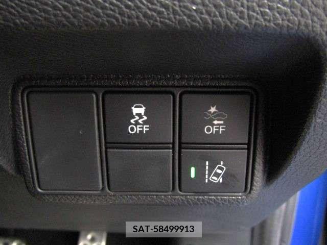 Honda CIVIC 2018-08 264447-12