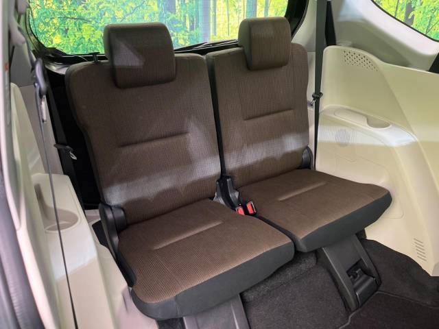 Toyota SIENTA 2018-01 182688-10