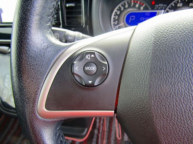 Nissan DAYZ ROOX 2015-08 196244-17