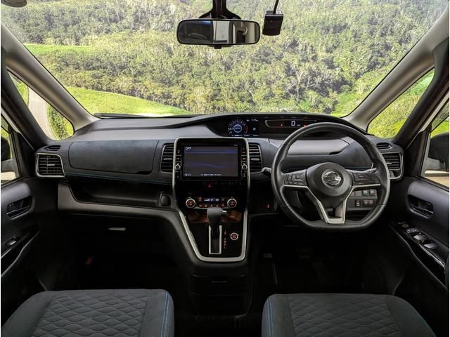 Nissan SERENA 2016-10 184831-1