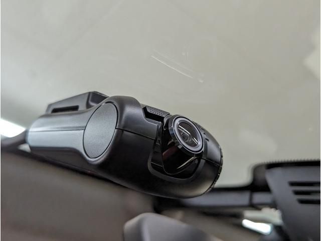 Nissan SERENA 2016-10 184831-7