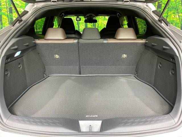 Toyota C-HR 2017-03 192572-11