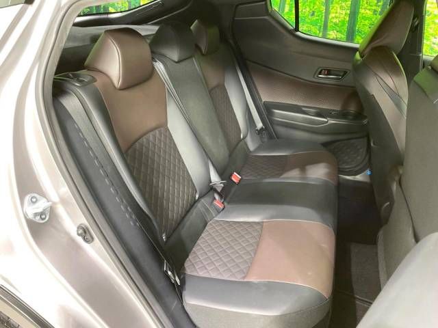 Toyota C-HR 2017-03 192572-10