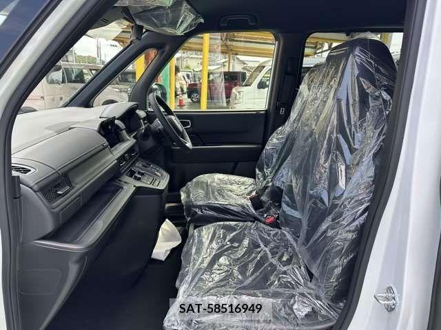 Honda e 2023-10 332651-4