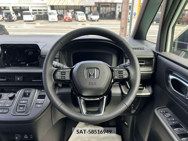 Honda e 2023-10 332651-8