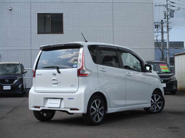 Nissan DAYZ 2017-08 9615-1
