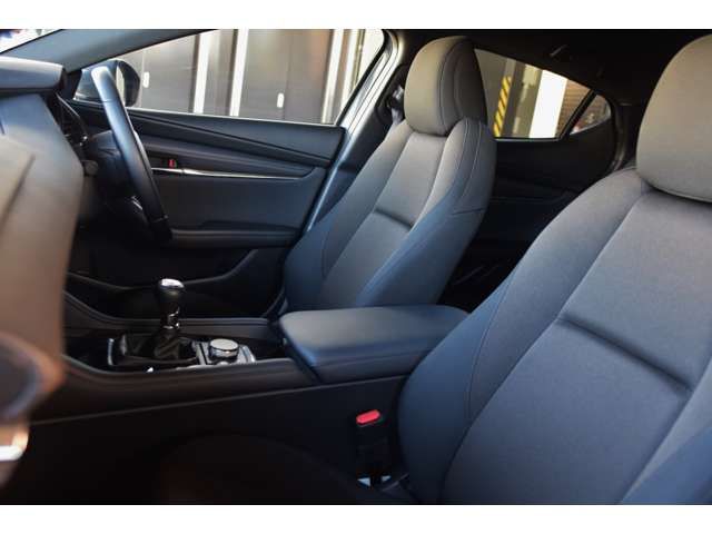 Mazda MAZDA3 2021-06 5622-5