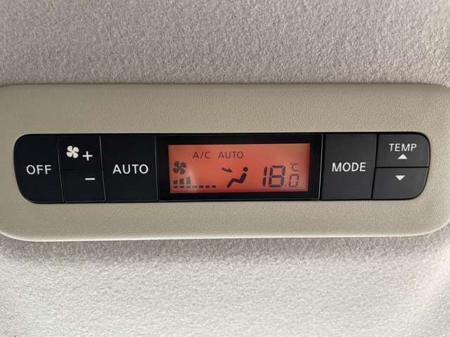Nissan ELGRAND 2010-10 13121-15