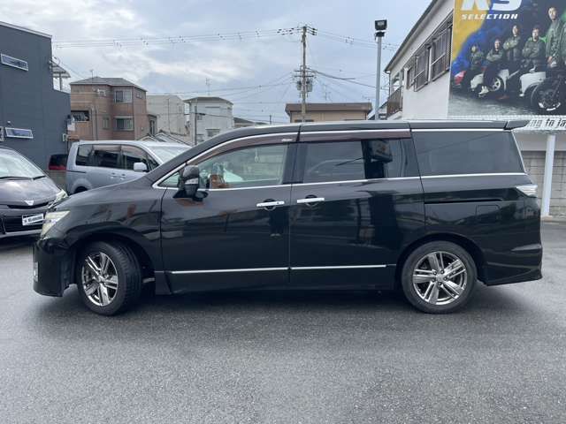 Nissan ELGRAND 2010-10 13121-4