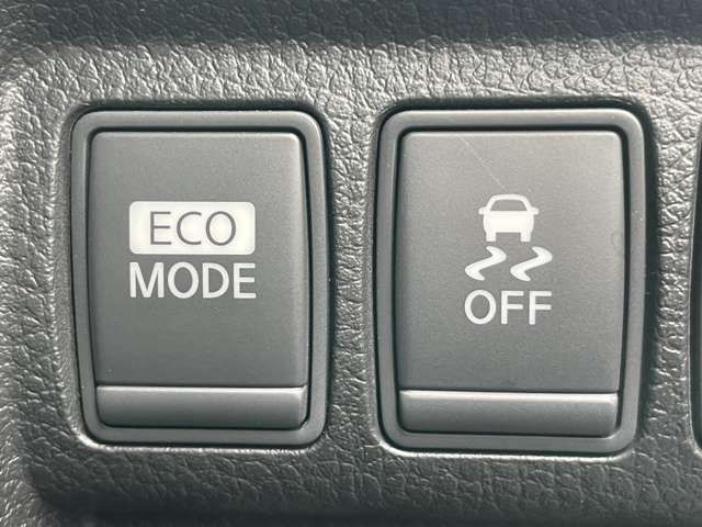 Nissan ELGRAND 2010-10 13121-16