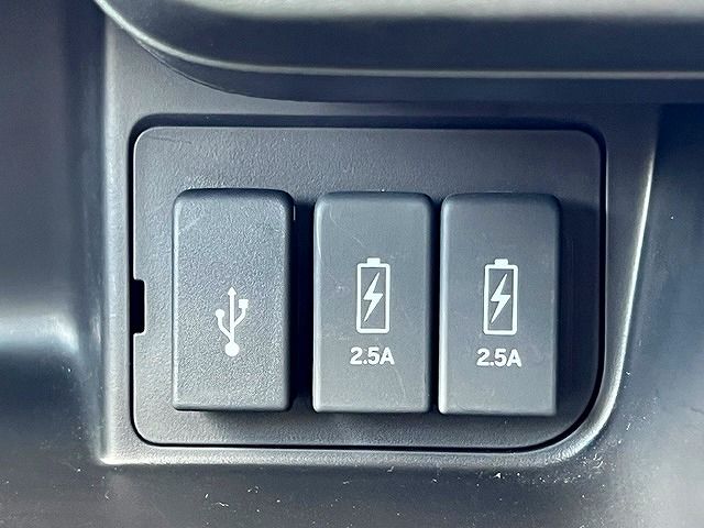 Honda N BOX CUSTOM 2018-06 4062-18
