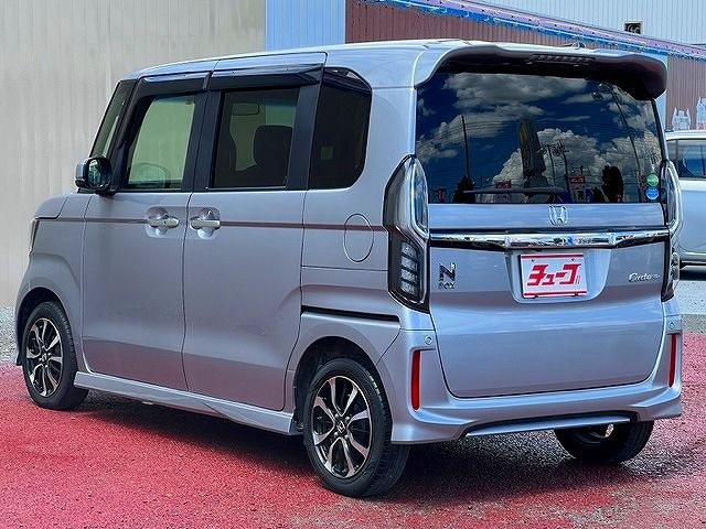 Honda N BOX CUSTOM 2018-06 4062-2