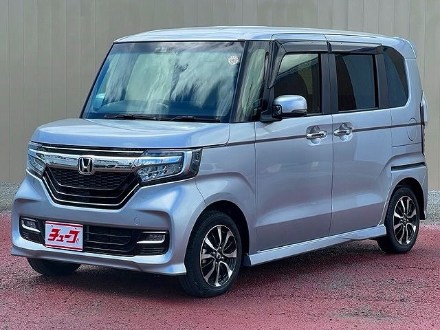 Honda N BOX CUSTOM 2018-06 4062-0