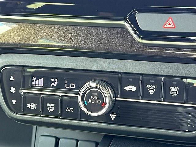 Honda N BOX CUSTOM 2018-06 4062-12