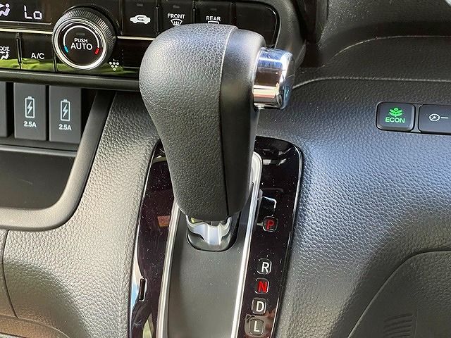 Honda N BOX CUSTOM 2018-06 4062-13