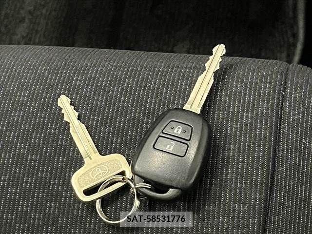Toyota SUCCEED VAN 2015-06 336375-4